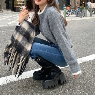 Daily check scarf