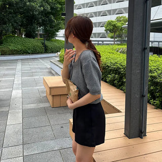 V-neck short-sleeved cardigan