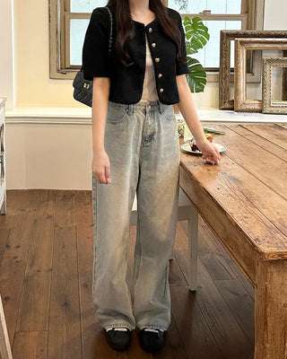 Wide-leg denim jeans with rear pockets