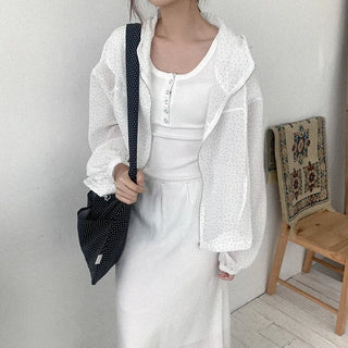 Ribbed Button U-Neck T-Shirt