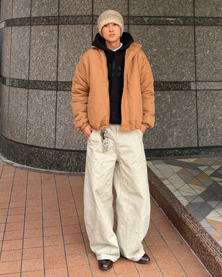 Monotone down jacket