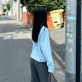One-pocket cropped shirt