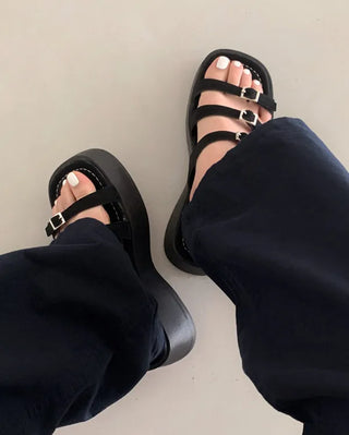 Platform buckle strap slippers