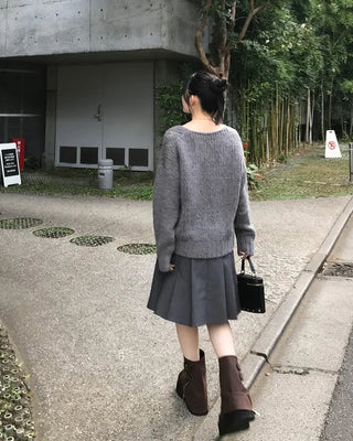 V-neck oversized knit