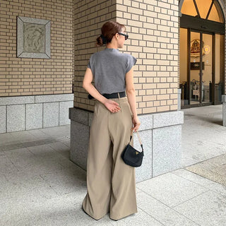 Half-neck short-sleeve knit