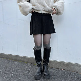 Knitted pleated skirt