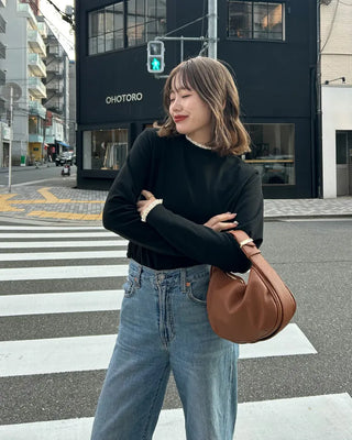Slim-fit frill detail knit