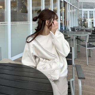 Raglan detail sweatshirt