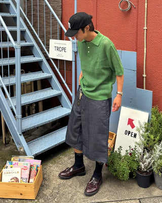 Perforated color knit