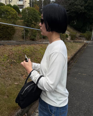 Simple brushed-back round neck long-sleeve T-shirt