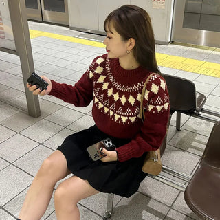 Round neck jacquard knit