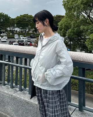 Hooded cropped windbreaker