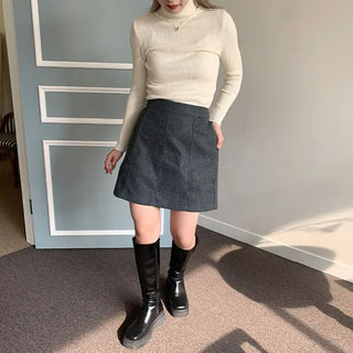 Ribbed turtleneck knit