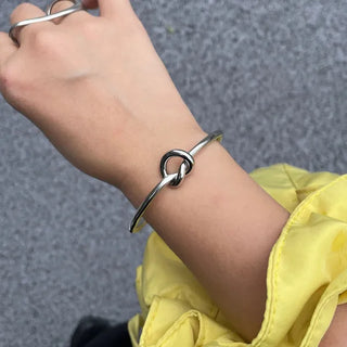 Twisted Round Bangle