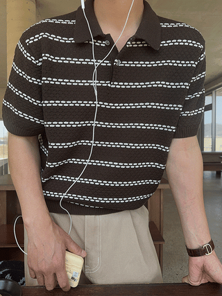 Coty Scaly Collar Knit