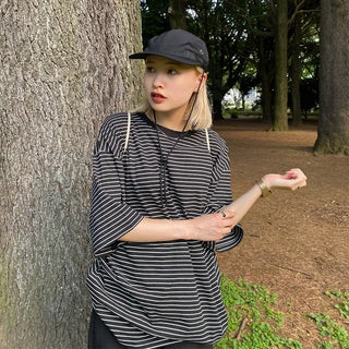 Striped round short-sleeved T-shirt