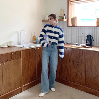Wide-fit denim pants