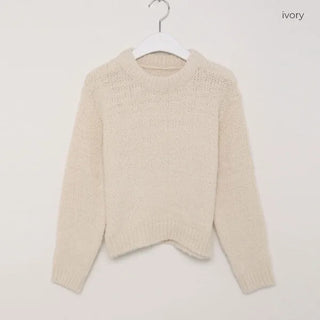 Simple cropped knit