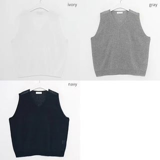 Oversized V-neck vest