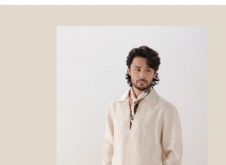 [CULTUM] Relaxed Deep V-neck Shirt