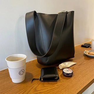 sikaku shoulder bag