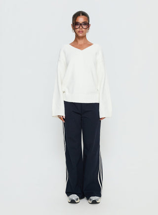 Kaileigh V Neck Knit Sweater Cream