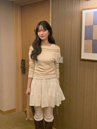 (2 colors) Off-shoulder layered T-shirt