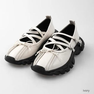 Ribbon strap sneakers