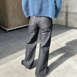 Straight-leg jeans