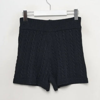 Cable knit shorts