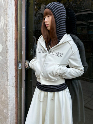 [NeverSeez] Cropped Raw Edge Hooded Zip-Up