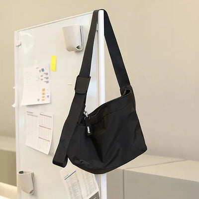[unisex] Steel Keyring Zipper Shoulder Bag