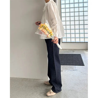 Frill collar blouse