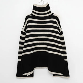 Turtleneck Slit Knit