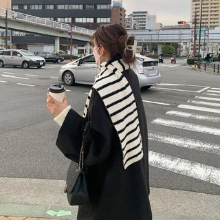 Striped knit scarf