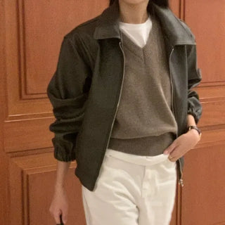 This short blouson jacket