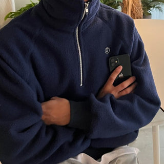 A-shaped embroidered fleece half-zip (YKK)