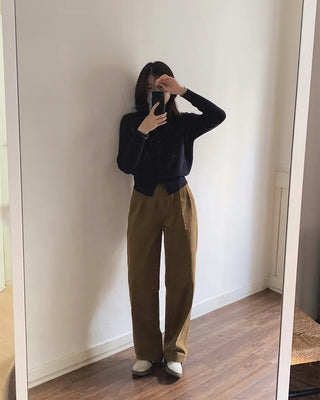 Y-neck modern cardigan
