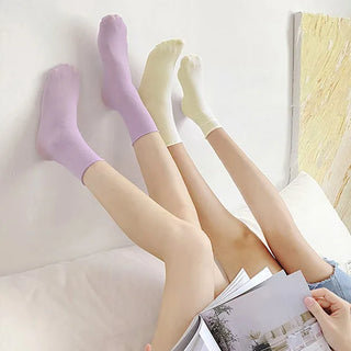 Plain colored stockings/socks