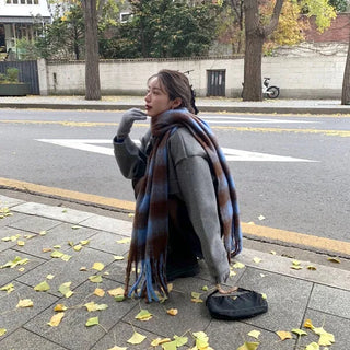 Daily check scarf