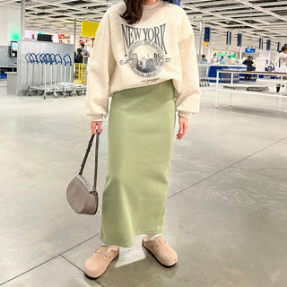 Simple knit skirt