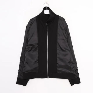 Basic color blouson