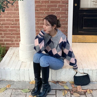 Pastel Round Knit