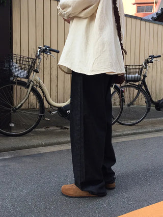 Non-fade one-wash wide pants