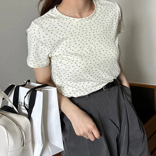 Flower pattern T-shirt