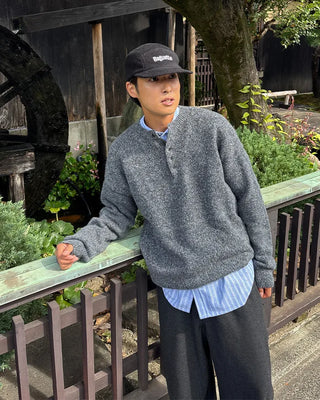 Henley neck basic knit