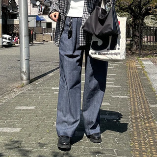 One-tuck easy denim pants