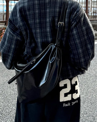 String shoulder bag