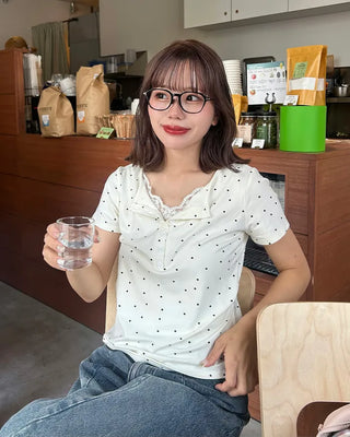 Dot lace detail short-sleeved T-shirt