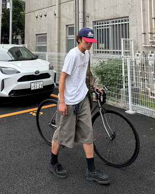 Wide side pocket shorts